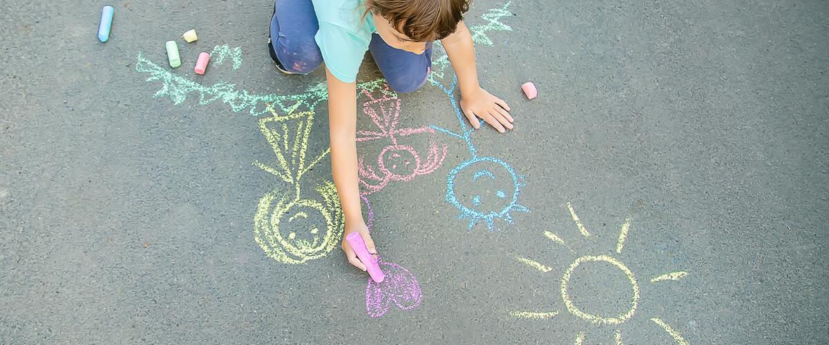 QiDZ at Home: 8 Chalk Games