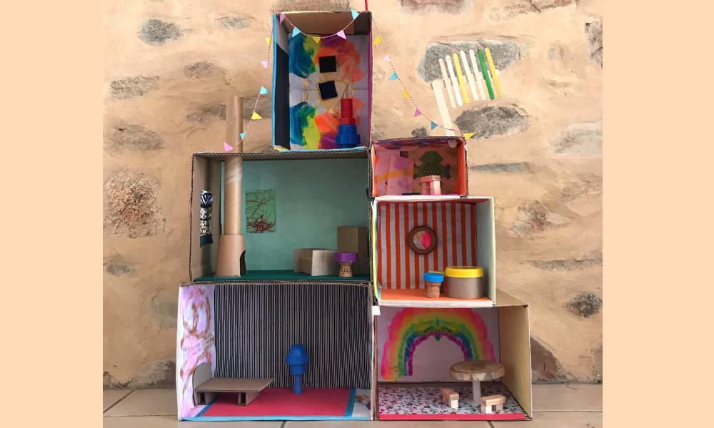 DIY Dollhouse From Recyclables16355