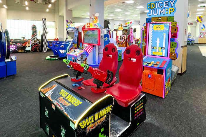 Eat & Play Packages at Chuck E. Cheese Bahrain35489